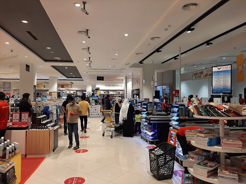 Nesto Hypermarket - King Faisal St — Storage Racks Cabinets in Sharjah, Al Khan - Image 2