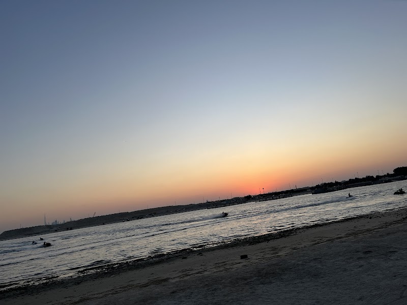 Al Khan Open Beach. — Personal Services in Sharjah, Al Khan - Image 4