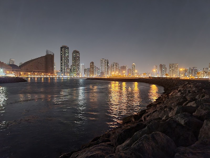 Al Khan Open Beach. — Personal Services in Sharjah, Al Khan - Image 5