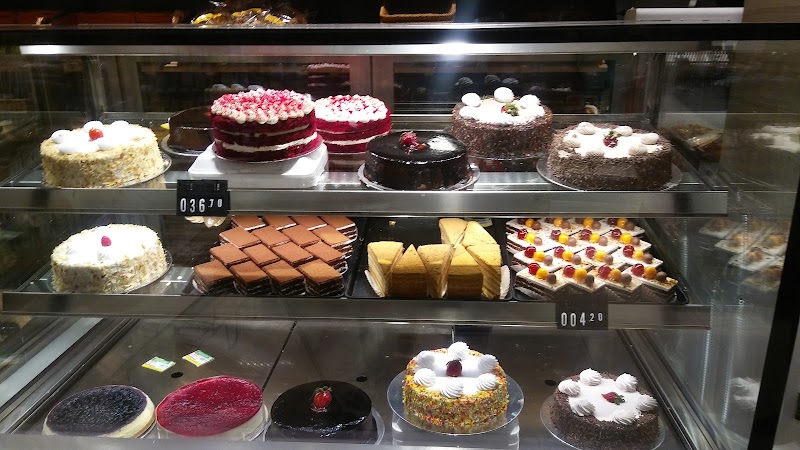 Sharjah coop Al Khan — Kids & Babies in Sharjah, Al Khan - Image 2