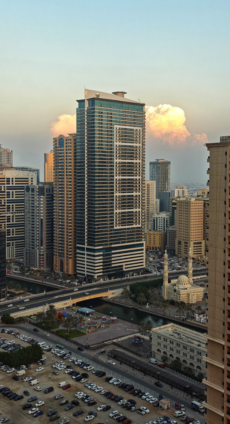 Al Khan 5 — Property for Rent in Sharjah, Al Khan - Image 2