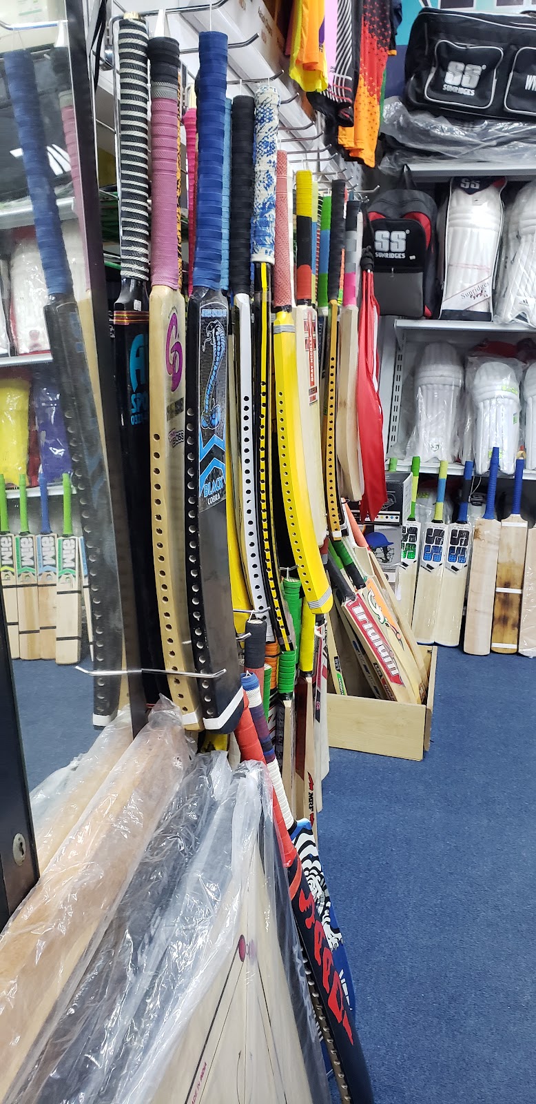 AYUB IQBAL SPORT EQUIPMENT TRADING — Sports Equipment in Sharjah, Al Khan - Image 3