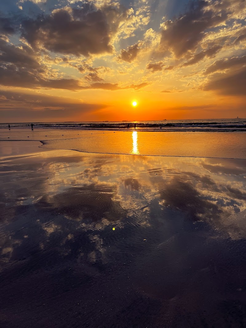 Al Khan Beach — Water Sports Gear in Sharjah, Al Khan - Image 4
