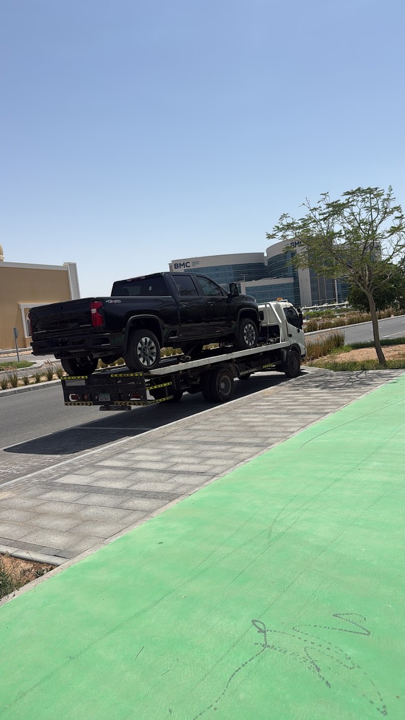 Abu Dhabi car recovery — Car Recovery Services in Merashid - Image 3
