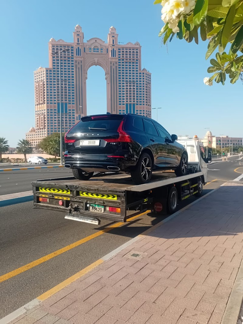 Car Recovery Abu Dhabi — Car Recovery Services in Merashid - Image 2