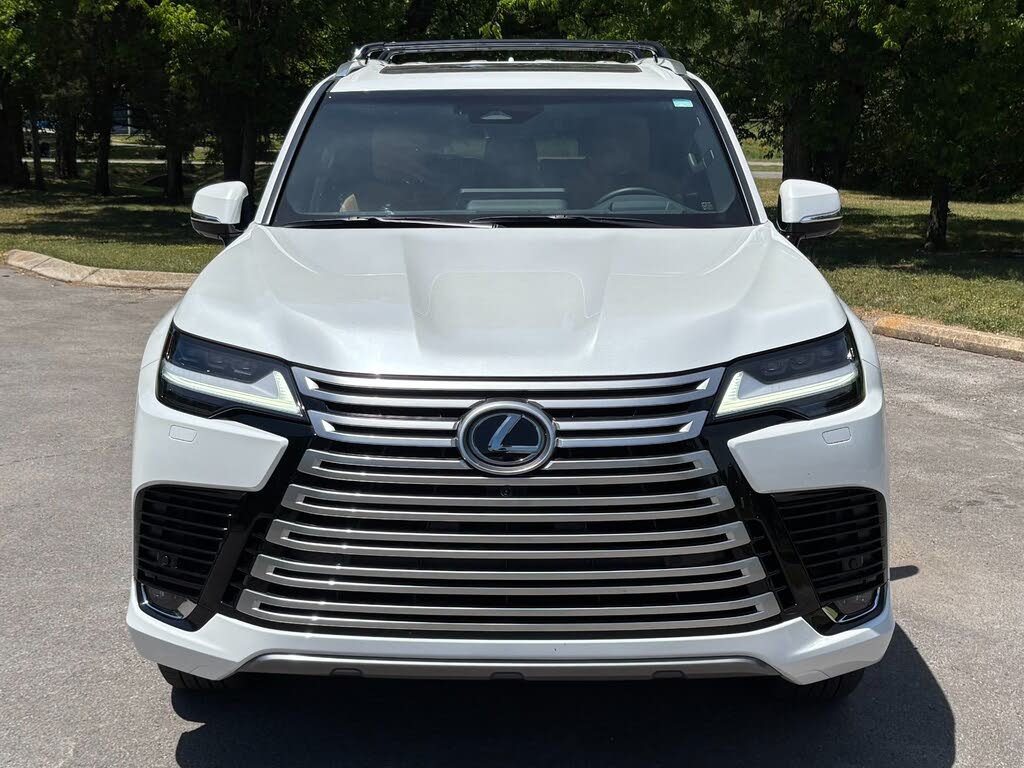 2025 Lexus LX 600 Luxury AWD - Image 3