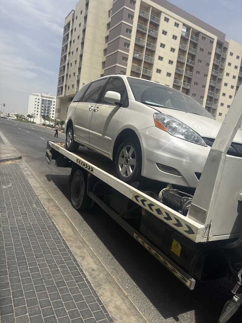 Recovery Services — Car Recovery Services in Al Raas - Image 2