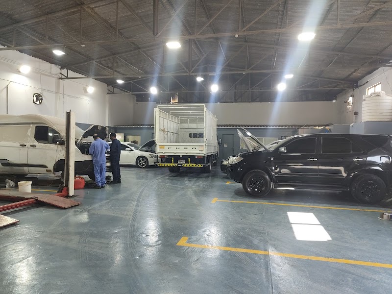 Al Nawras Car Tyres Repairing LLC. — Car Repair Services in Al Raas