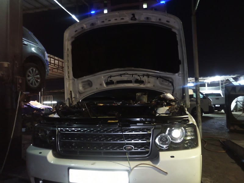 Fazza garage — Car Repair Services in Al Raas - Image 5