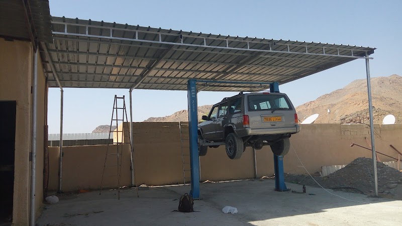 Auto repair workshop — Car Repair Services in Al Humrah