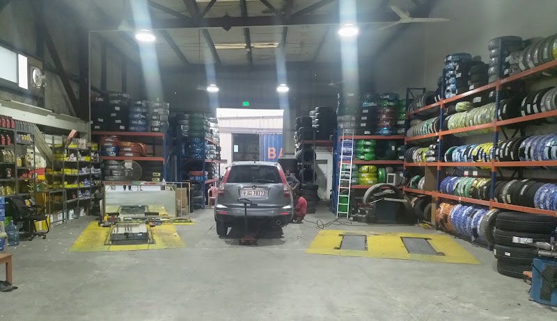 Al Ramool Tyre Repairing Services — Tyre Repair Services in Al Rashidiya - Image 2