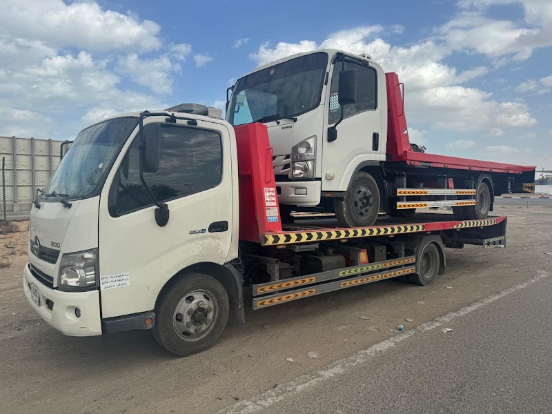 Recovery services umm all quain — Car Recovery Services in Al Nuaimiya - Image 4
