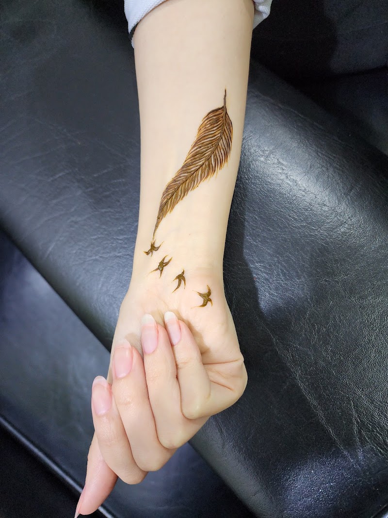 HAYAT BEAUTY SALON صالون حياة للتجميل — Salon for men and Women in Al ain - Image 2
