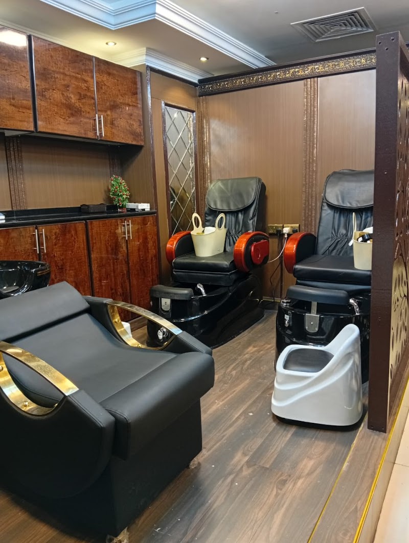 Roses Dew Beauty Lounge- Al Ain — Salon for men and Women in Al ain - Image 5