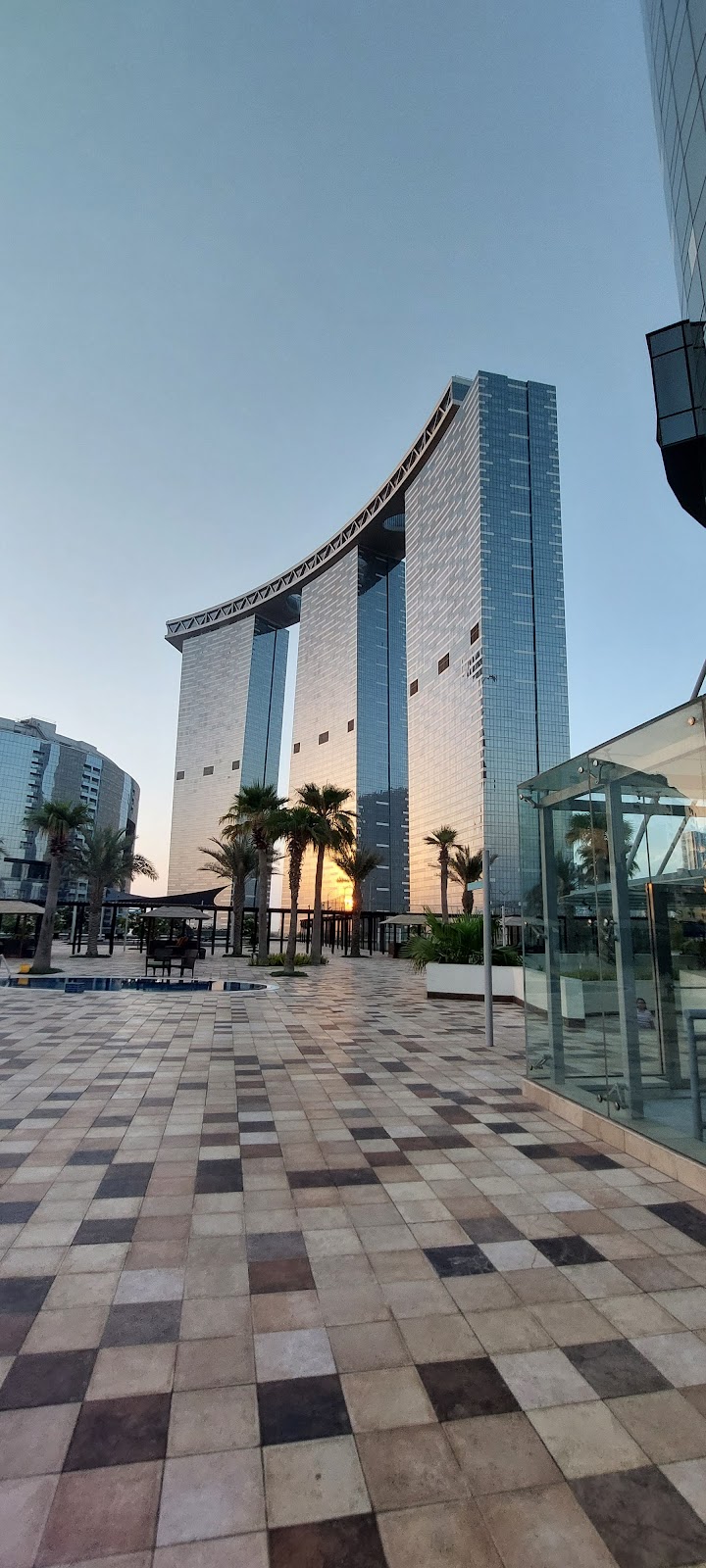Sun Tower — Property for Rent in Reem island - Image 4