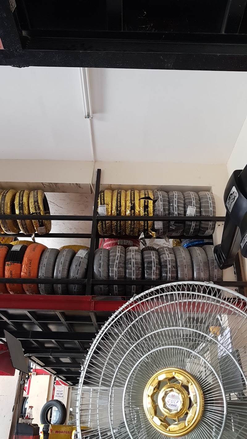 Dibba Tyre Sales and Repair Center- Qidfa Branch — Tyre Repair Services in Al Faseel - Image 2