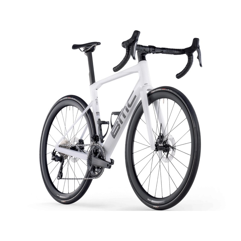2026 BMC Roadmachine 01 FOUR Road Bike (CENTRACYCLES) - Image 2