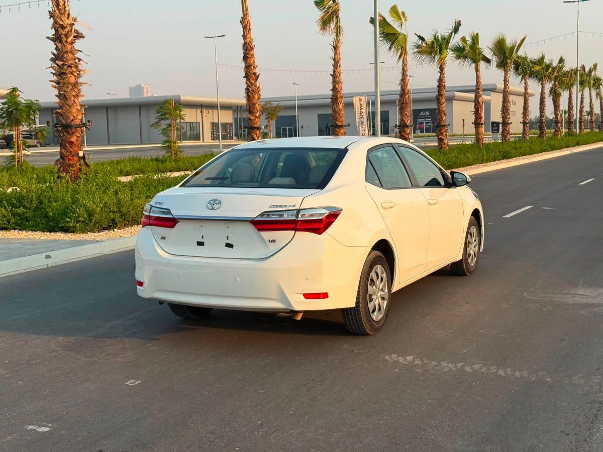 2019 Toyota Corolla  - Image 2