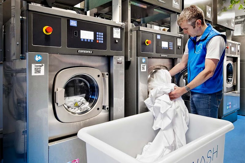Tabassam Dry Cleaners مصبغة تبسم — Laundry Services in Al ain - Image 3