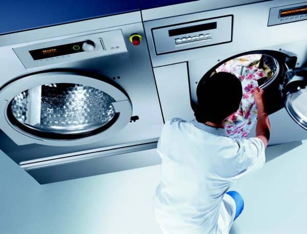 Tabassam Dry Cleaners مصبغة تبسم — Laundry Services in Al ain - Image 4