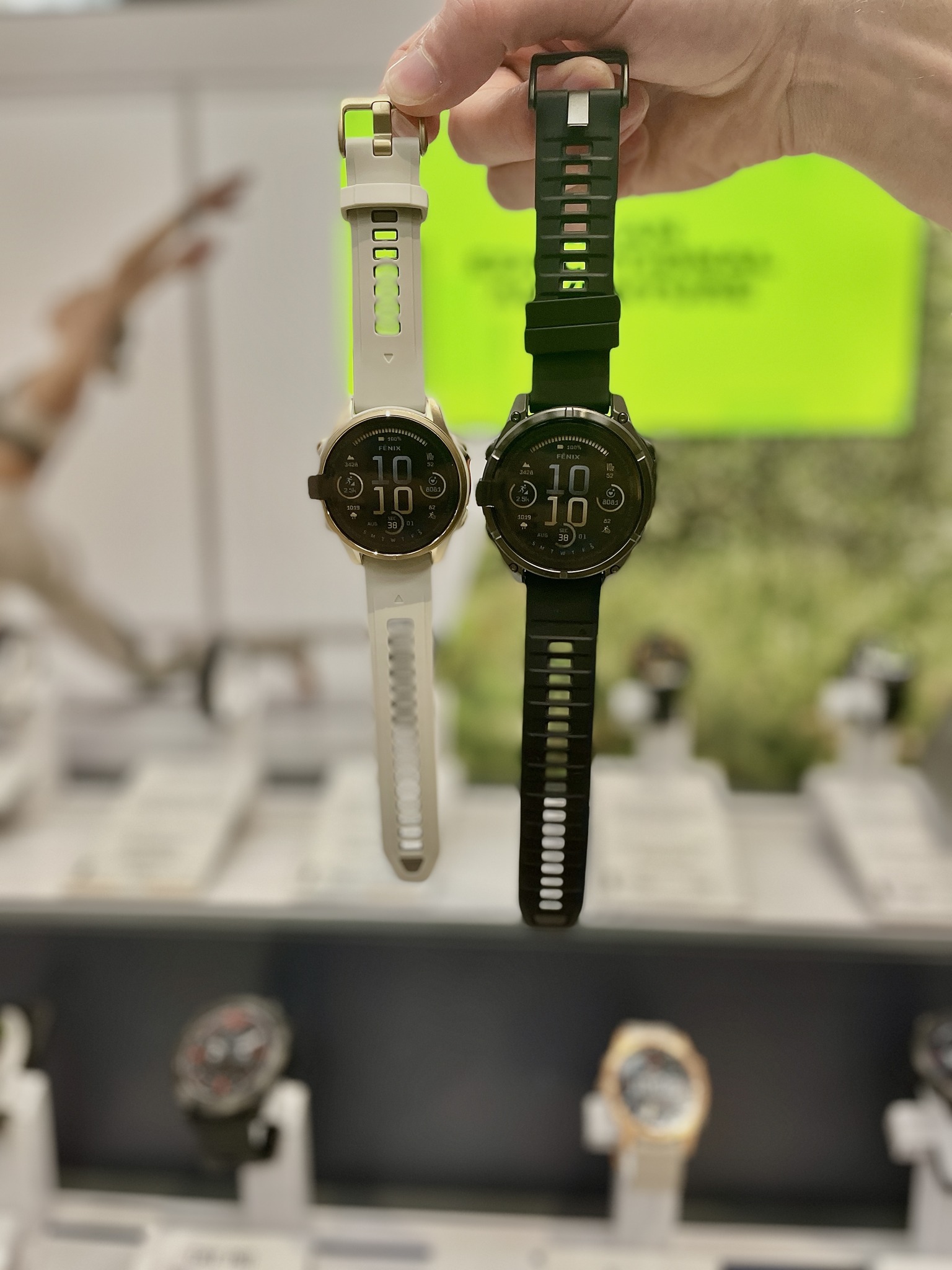 Garmin Fenix 8 AMOLED Sapphire - Image 2