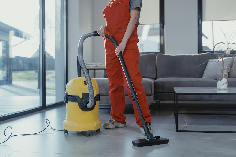 CLEANING PRODUCTS SUPPLIER UAE — Cleaning Equipment Supplies in Sharjah, Al Nahda