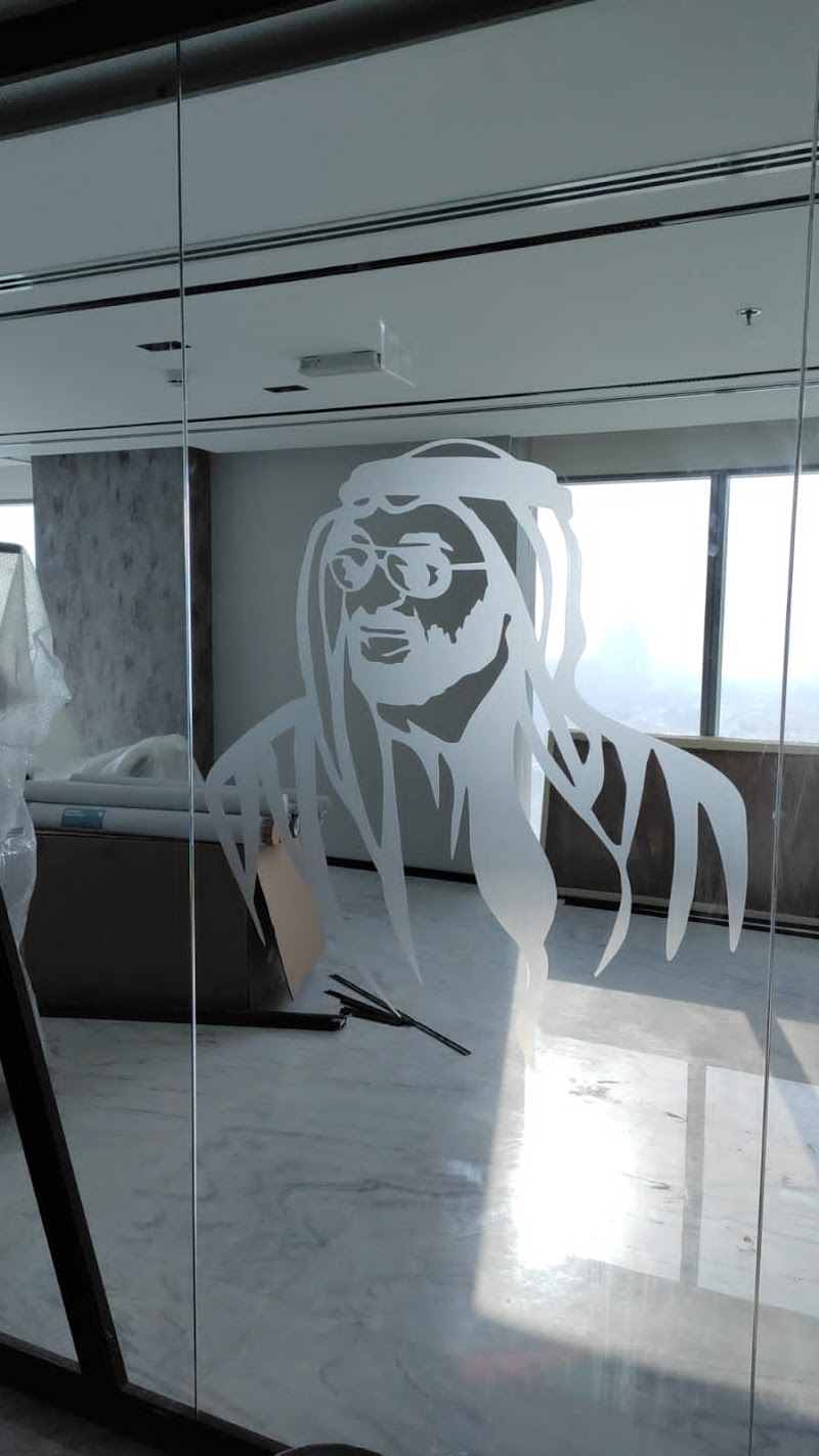 Sharjah Glass Store LLC — Glass Mirrors in Sharjah, Al Taawun - Image 3