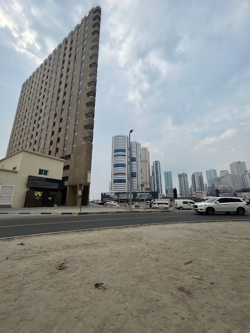 Al Taawun St Parking — Cars in Sharjah, Al Taawun - Image 4