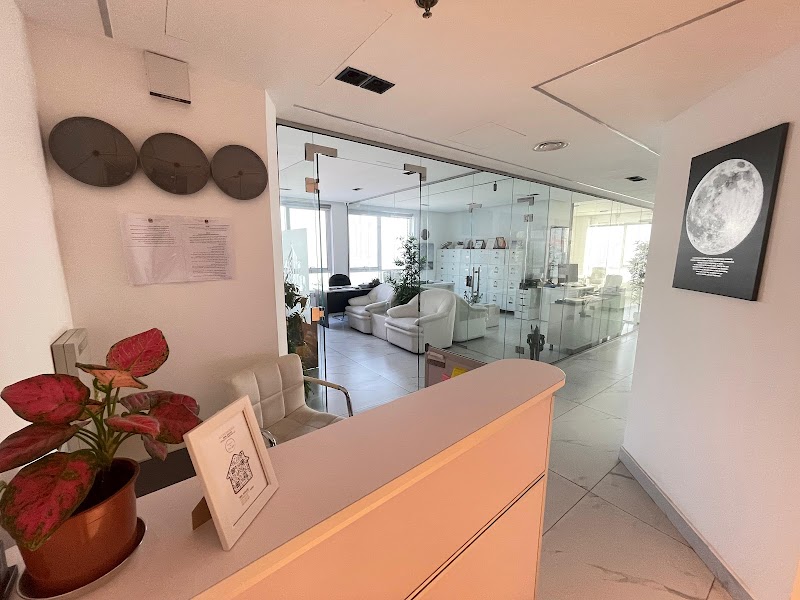 Al Shemoukh Real Estate Person Company LLC. — Commercial Property For Rent in Sharjah, Al Khan - Image 4